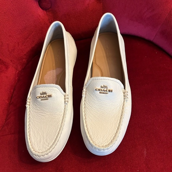 Winter white coach driving Mocs - Picture 2 of 4